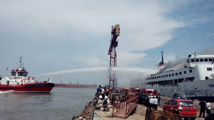 Pelabuhan Tanjung Emas - Kebakaran Kapal Panorama Nusantara